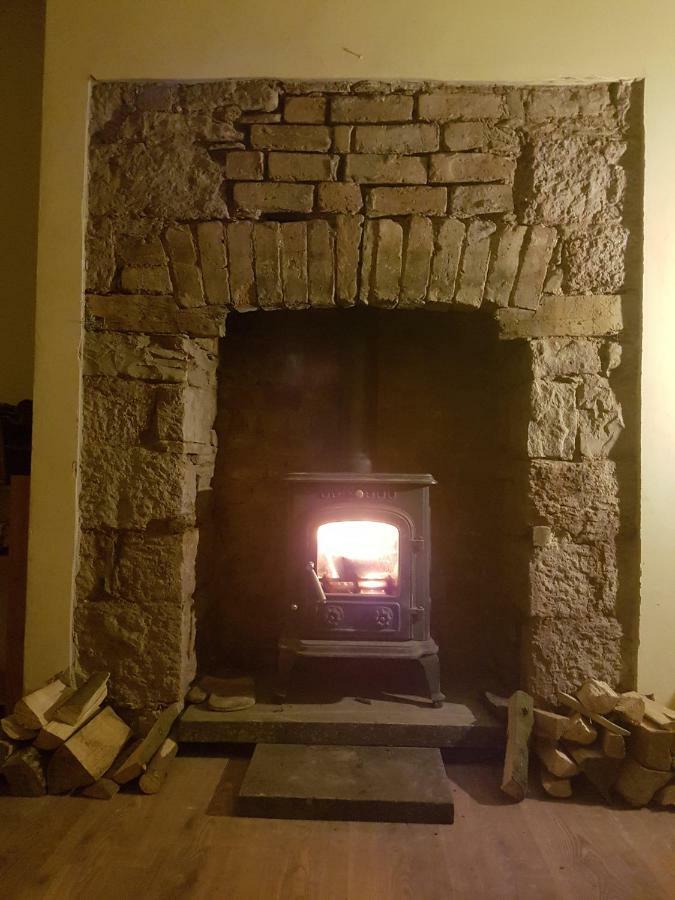 'Yellow Wood Micro Hostel-Eco Urban Bothy Style Very Basic But Cosy Redecorating But Cheap & Friendly Quiet Time Lockout 11Pm-7Am Bring Towel Or Hire 브레컨 외부 사진